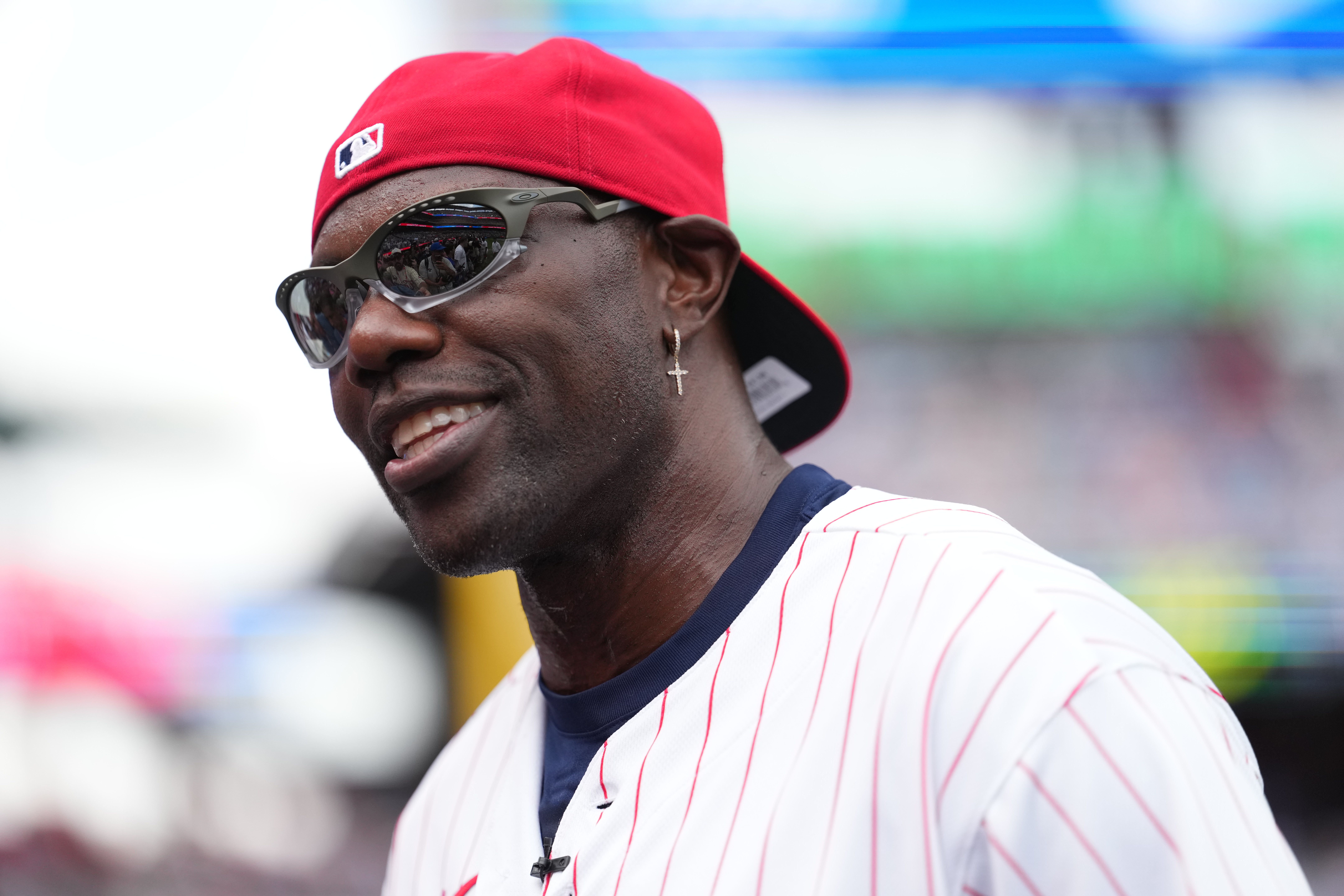 Trailer for Terrell Owens documentary revisits receiver's driveway workout during Eagles holdout — Haverford Community news