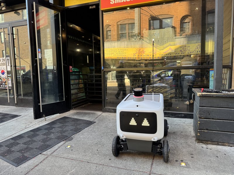 Philly considers new tax on Uber Eats robots and Waymo driverless taxis — Haverford Government news